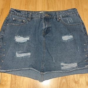 Medium Refuge light washed jean skirt